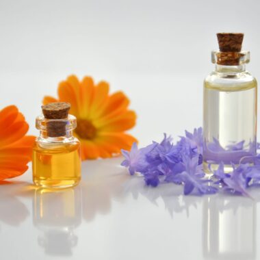 Natūralių eterinių aliejų aromaterapija namuose